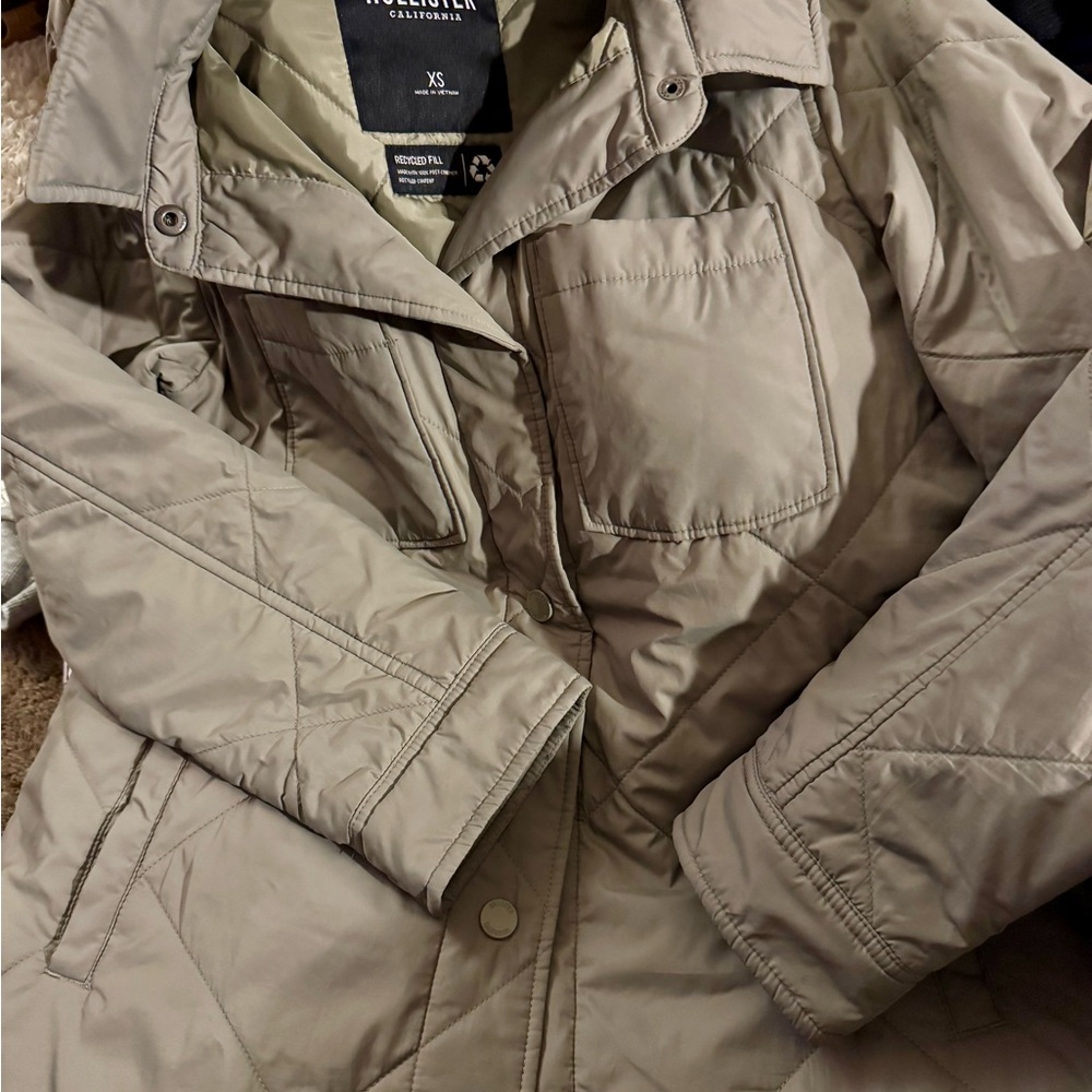 Neutral Quilted Jacket - Picture 5 of 15